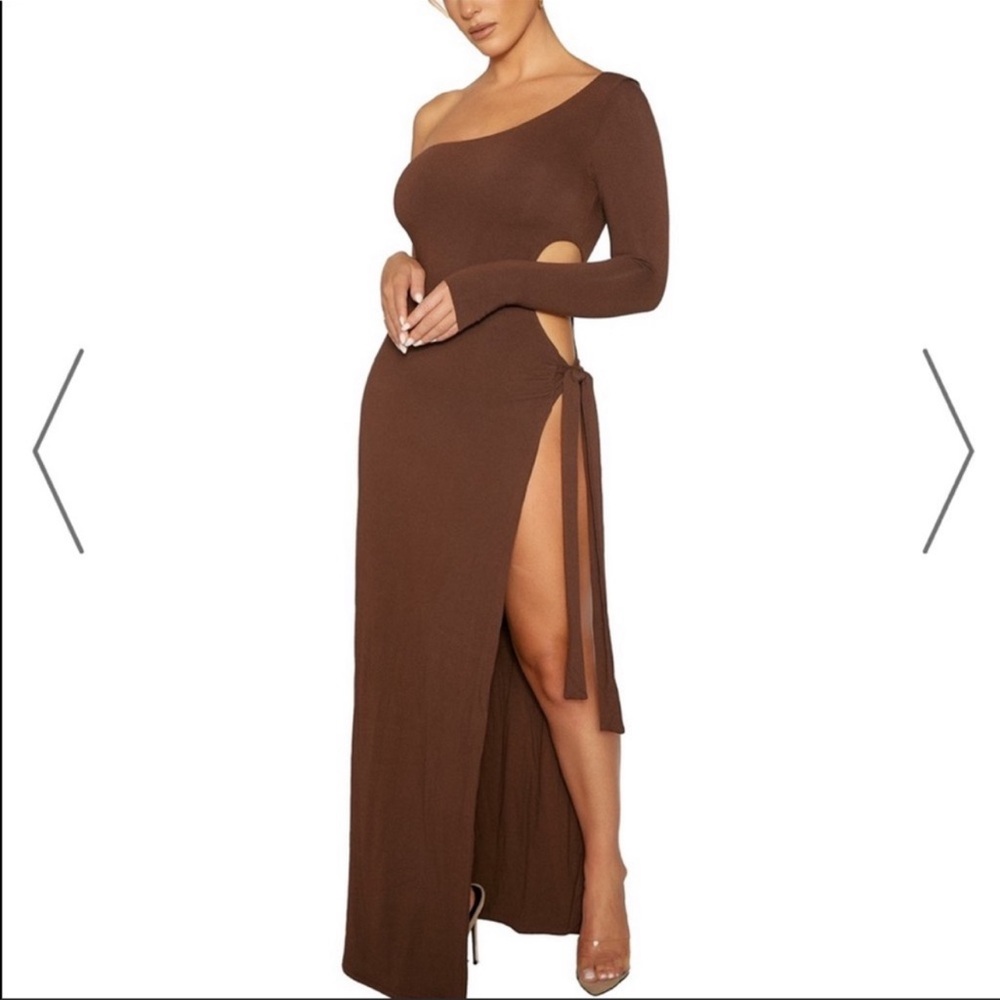 Naked wardrobe dress Long Sleeve One Shoulder Cutout BROWN